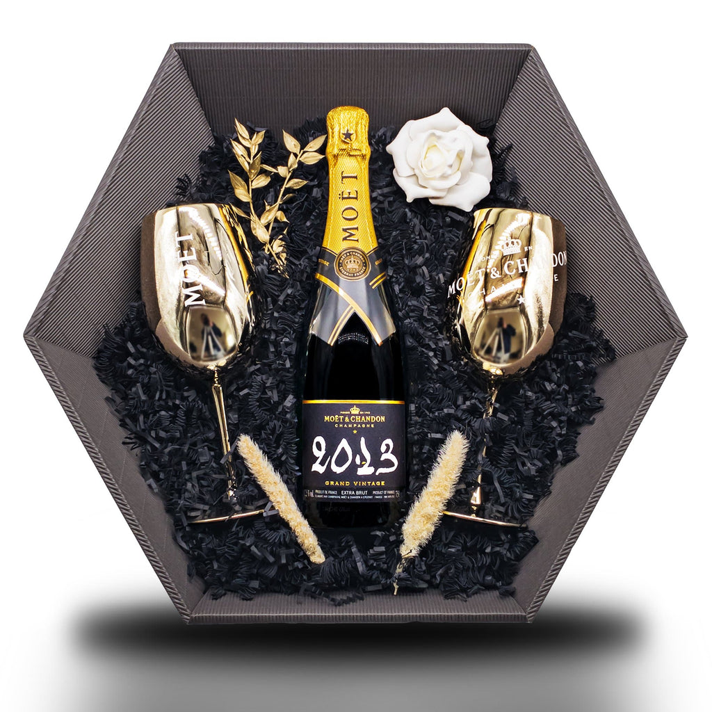 Geschenkset Champagner Moët & Chandon Moët Grand Vintage 2013 12,5% 0,75 l inkl. Moët-Gläser LIMITIERT
