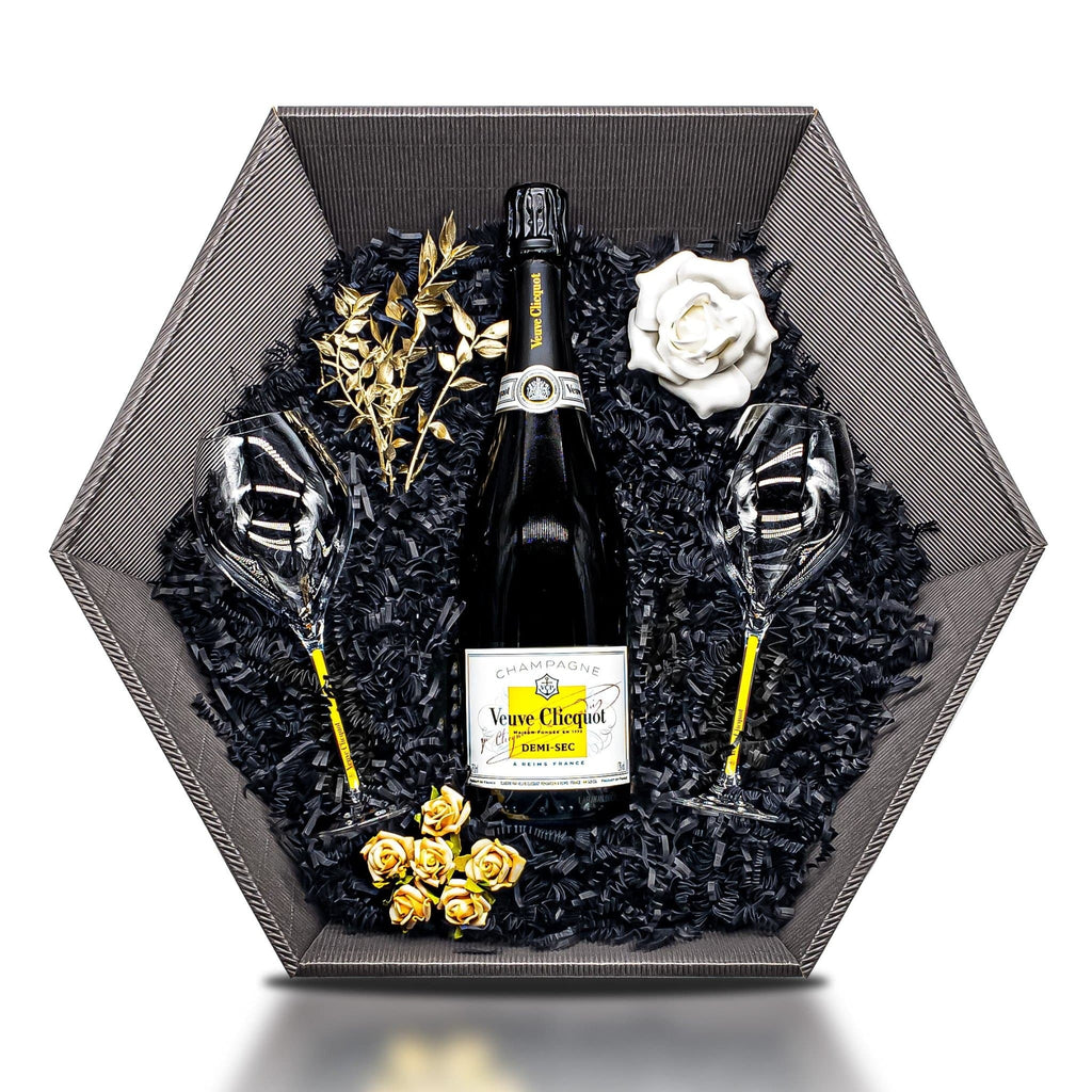 Chloé (Veuve Clicquot Demi-Sec 12% 0,75 l) Geschenkkorb Champagner & Gläser - Liwaldo