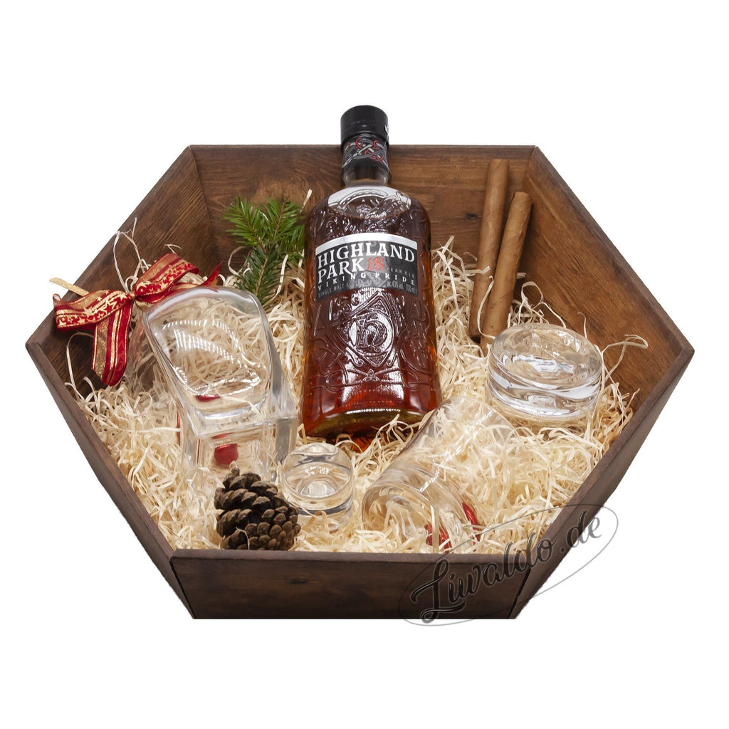 Lagertha (Highland Park 18 Jahre) Geschenkkorb Single Malt Whisky, Gläser & Zigarren - Liwaldo